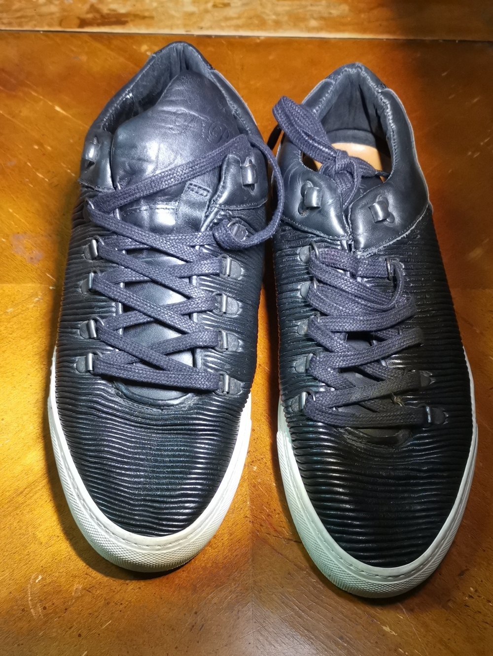 Filling Pieces Black Ribbed Low-Top Sneakers with White Sole